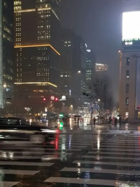 flowerspread의 성인장난감 가게에서 일하기!