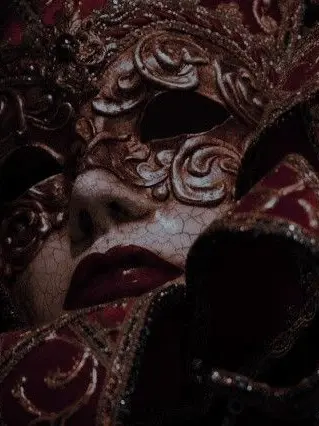 ElviraMistressoftheDark의 Royalty