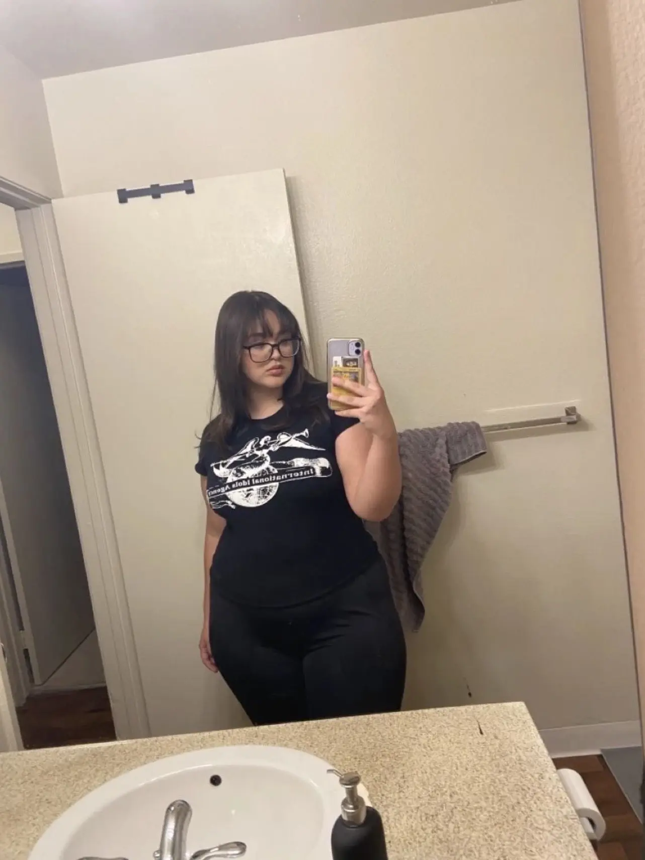 OrnateBump3501의 Friend group fun