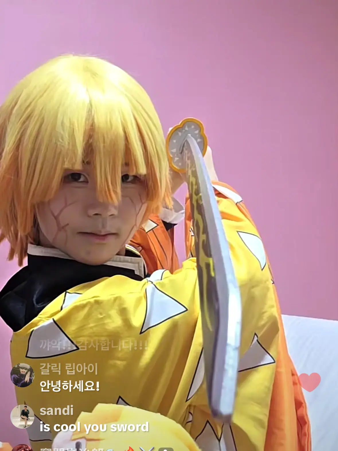 LavishEmoji0000의 코스어,성대모사 지망생