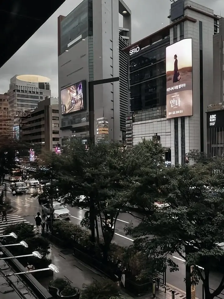 Ix.rn_의 この手で‪‪✕‬してしまった 。