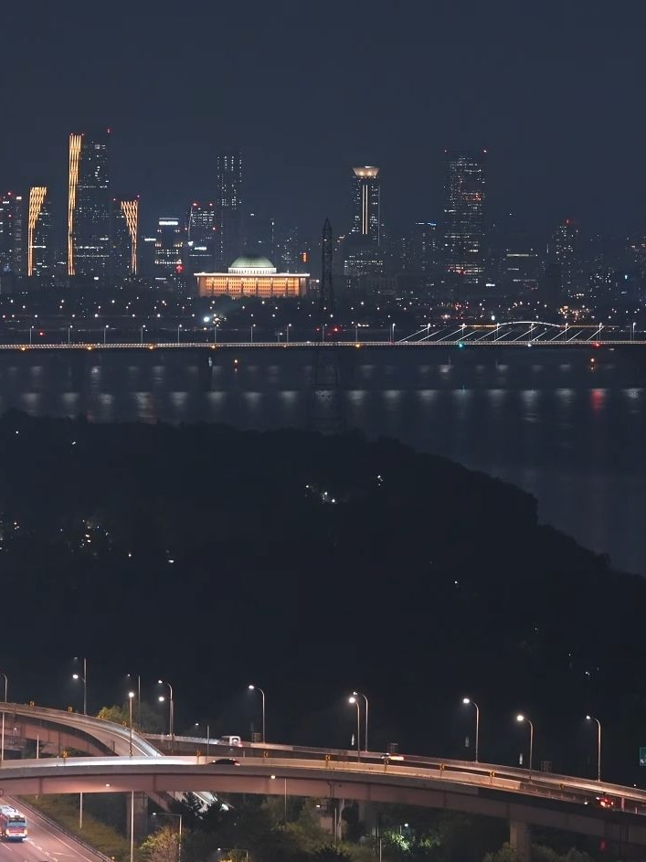 날 좋아하는 전학생 대표 이미지