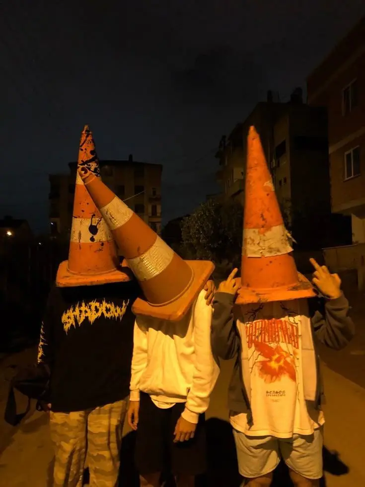 BitterSwan7454의 Wrong Side of Loyal