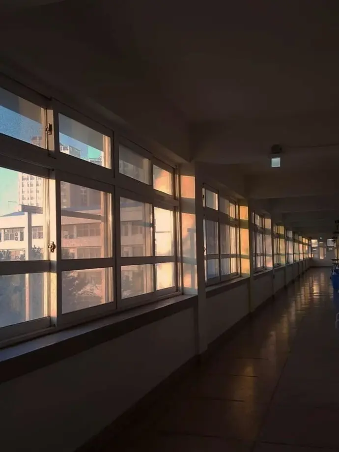 Sv_t_hanni의 ガキみたいなハニとの高校生活。