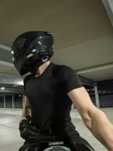yanaailymwa의 Biker Boy