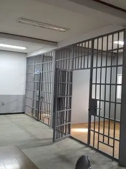 Ello.L.s.yj의 食用獣人飼育場