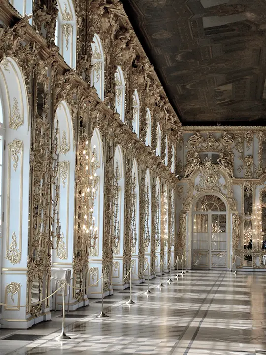 konnnitiwa.의 10人の執事さん 、 愛が重いようで 。