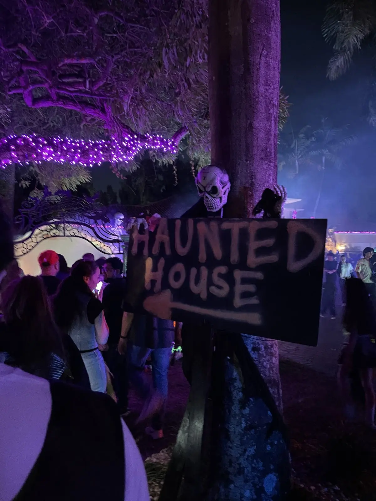 Mia_moretti의 Haunted maze with friends