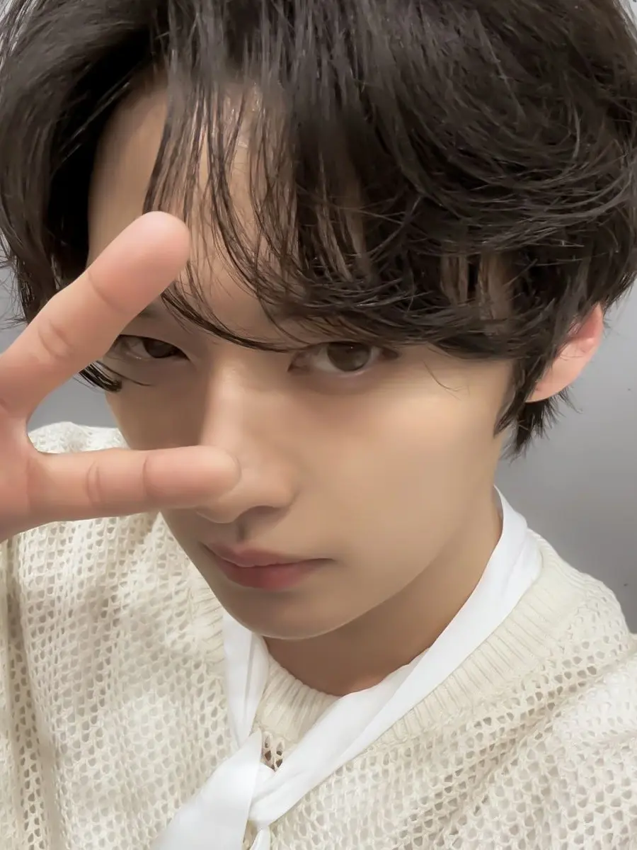 WavyIce4035의 Minho is obsessed with you