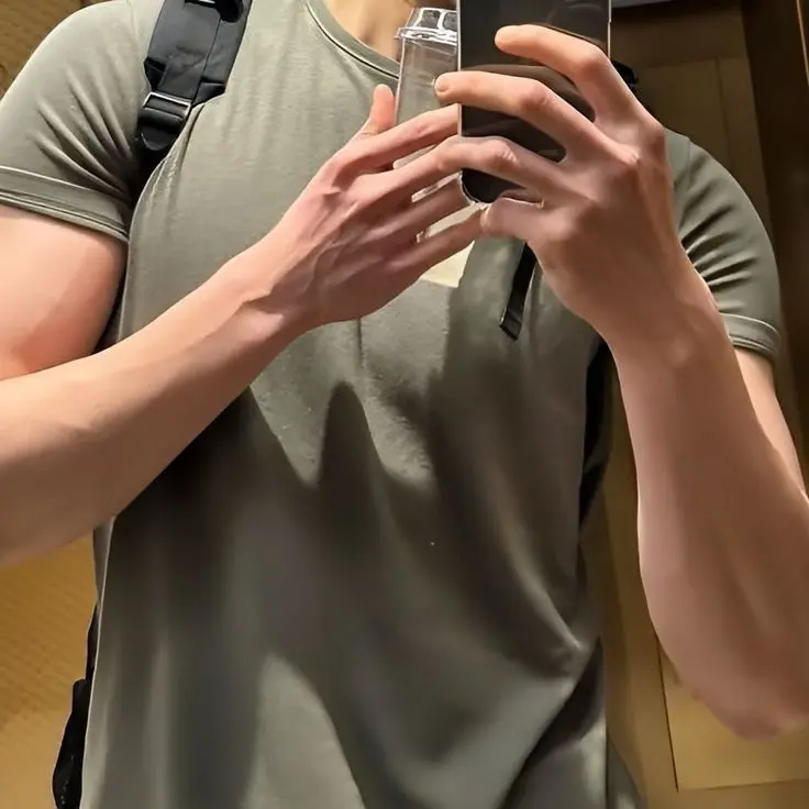 LameHouse2833의 박지호