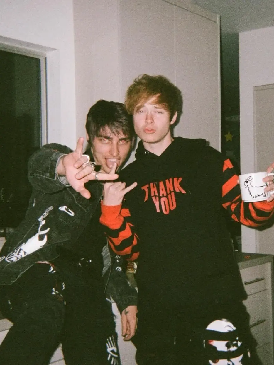 RobustMink1789의 SAM & COLBY