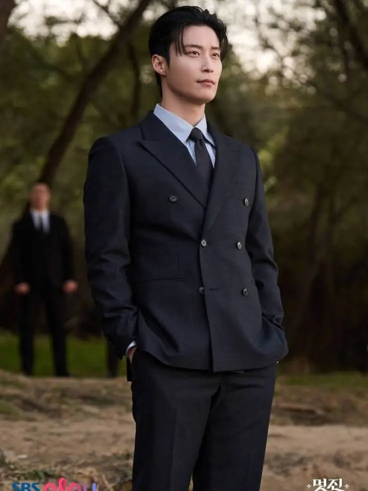ExoticAnkle8433의 Enemies to lovers