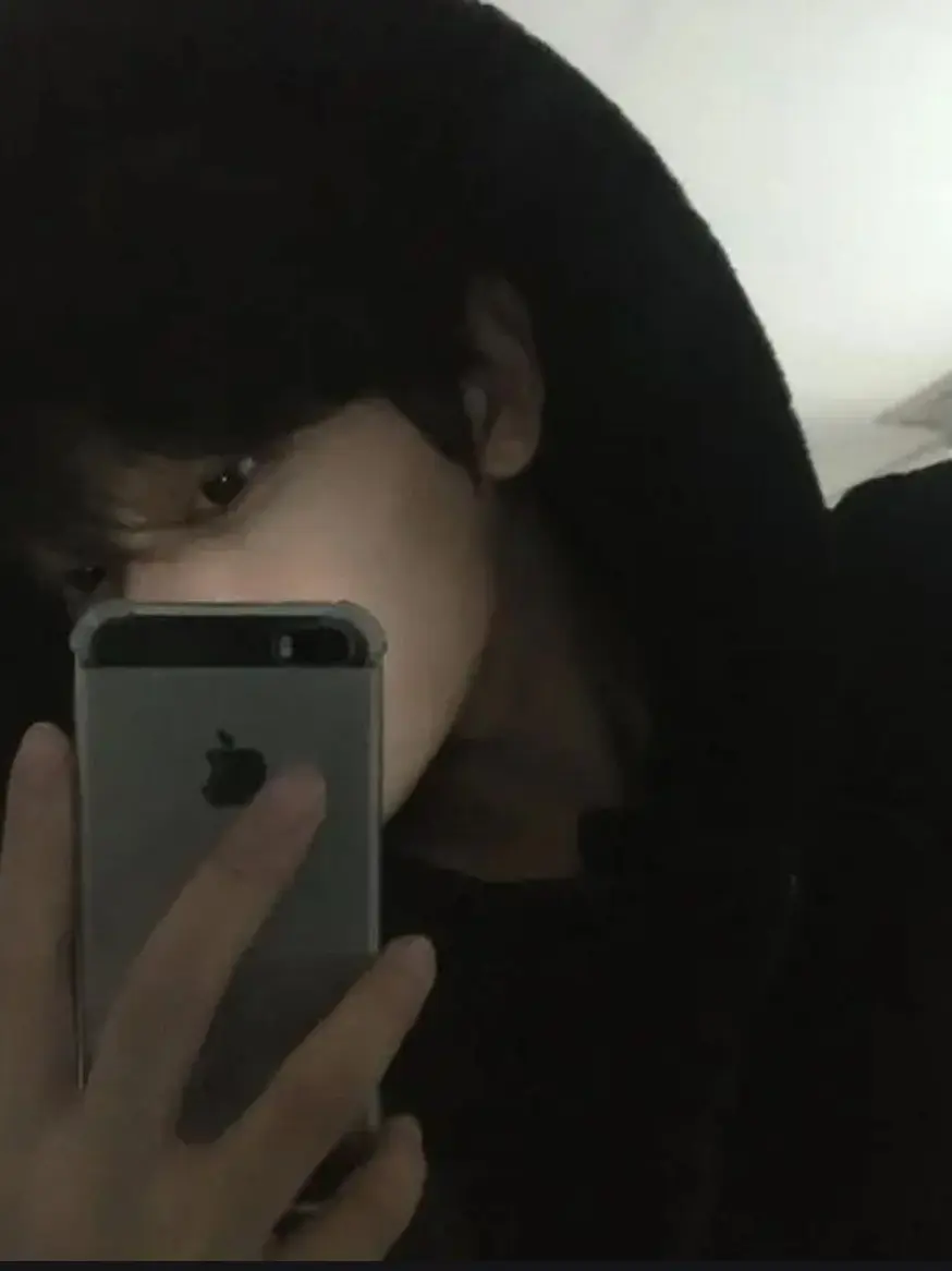 CozyBus7873의 나이차이 많이나는 여동생