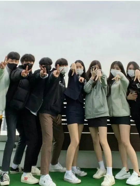 Valxotwodx의 WORSHIP KPOP FRIEND GROUP!