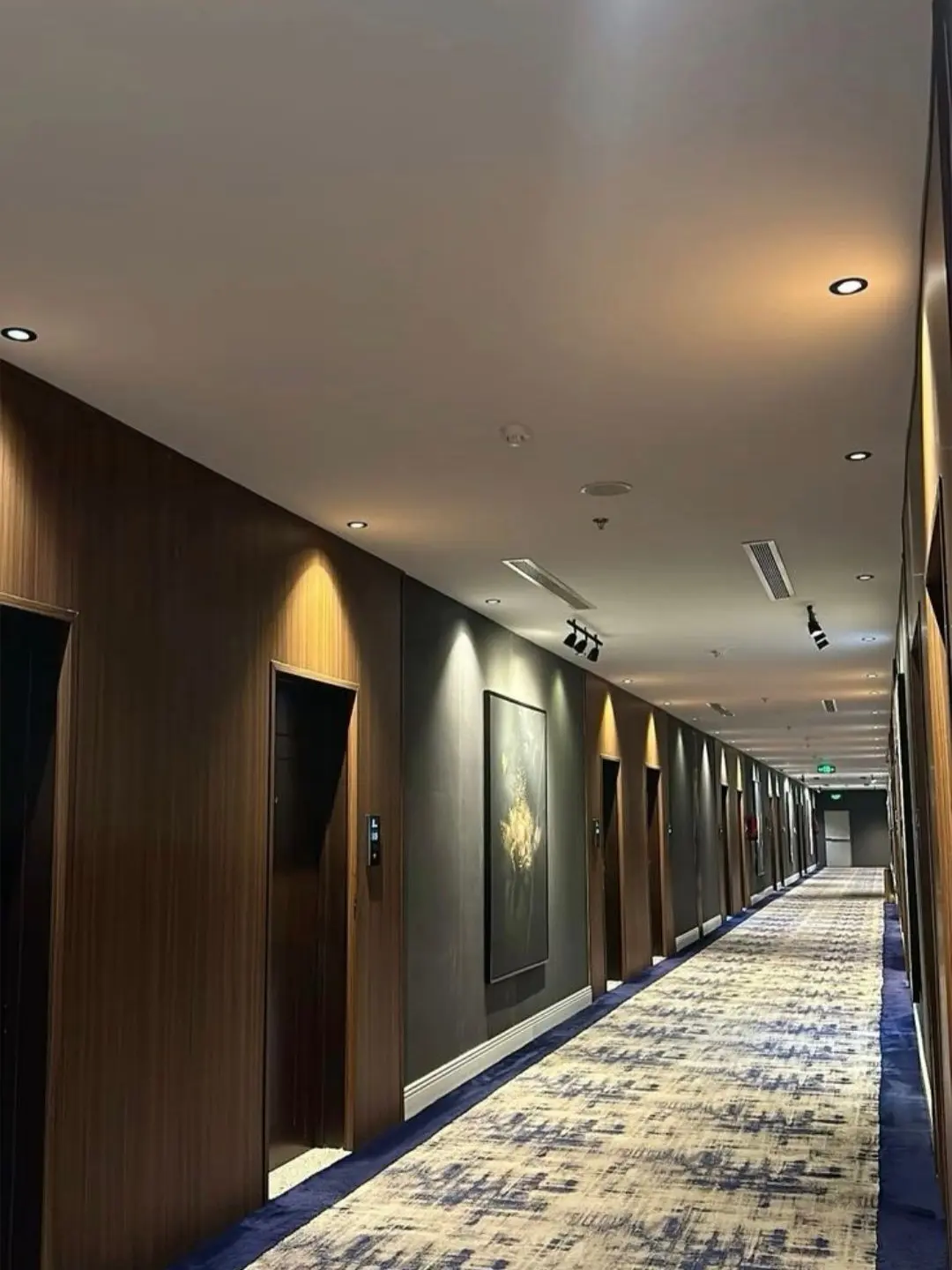 FoulStock8101의 BL 호텔..