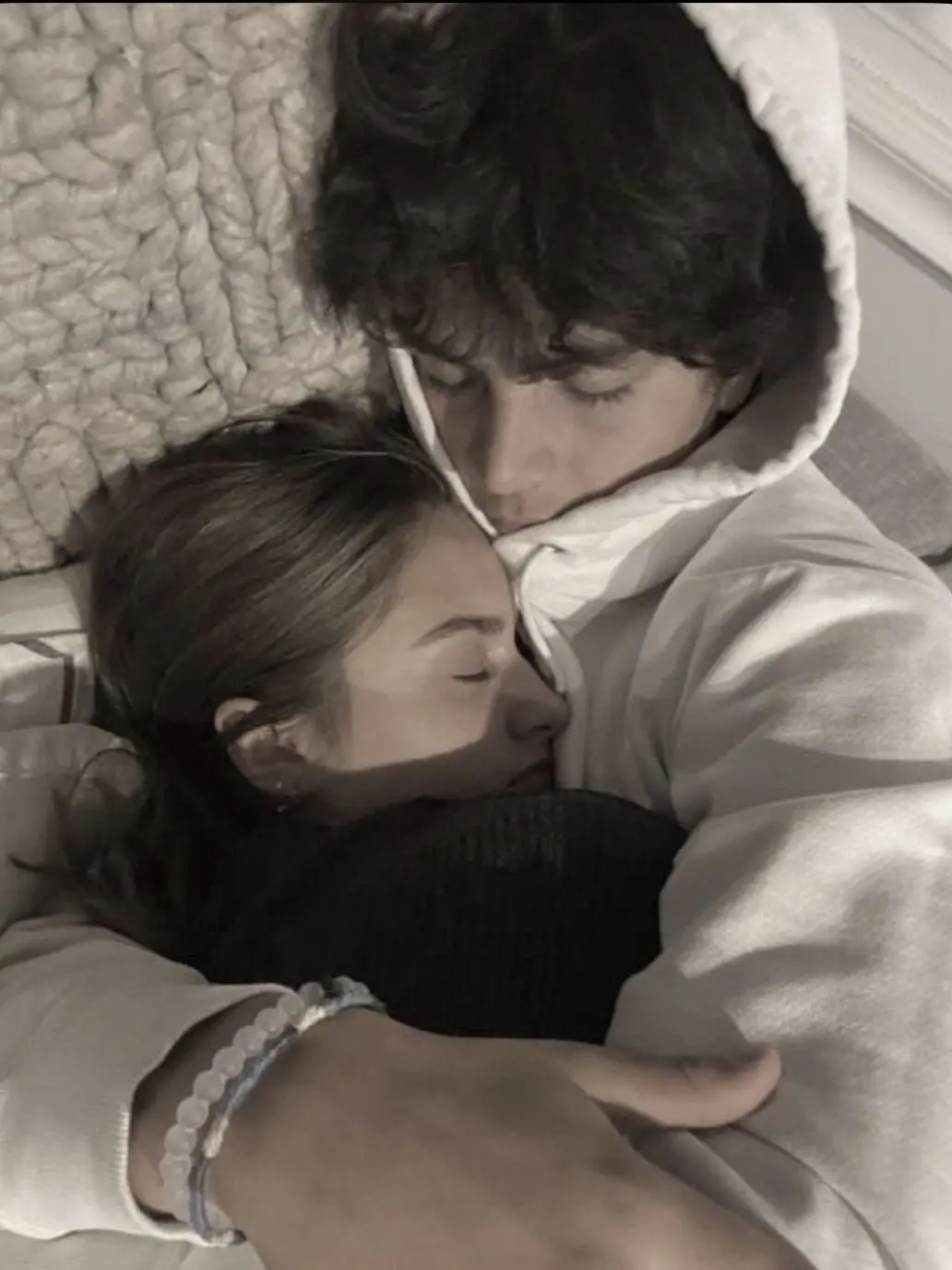 LonelyBaby4896의 Loopy Around My Crush from anesthesia