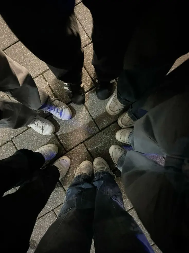 Me0wzart의 The Friend Group || MLM || BL