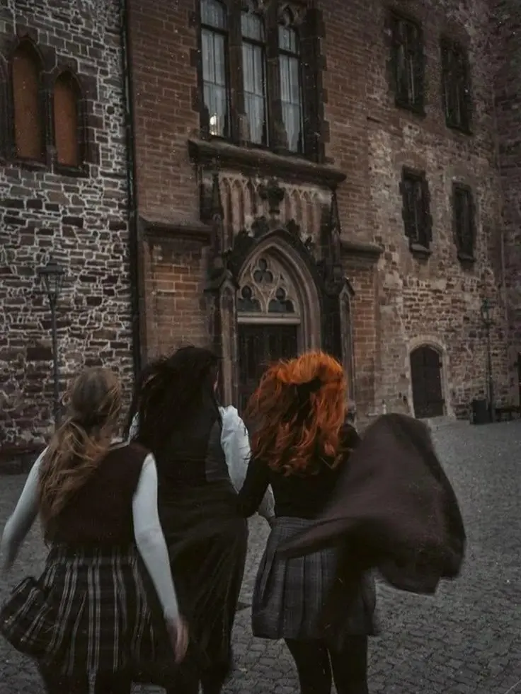 NuttyPin4554의 Hogwarts Women GC