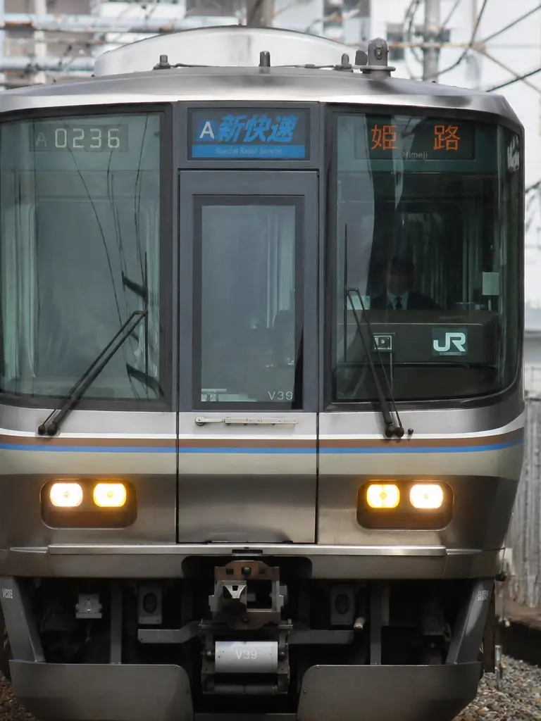 SnazzyQuote8770의 空いてる新快速に乗る！