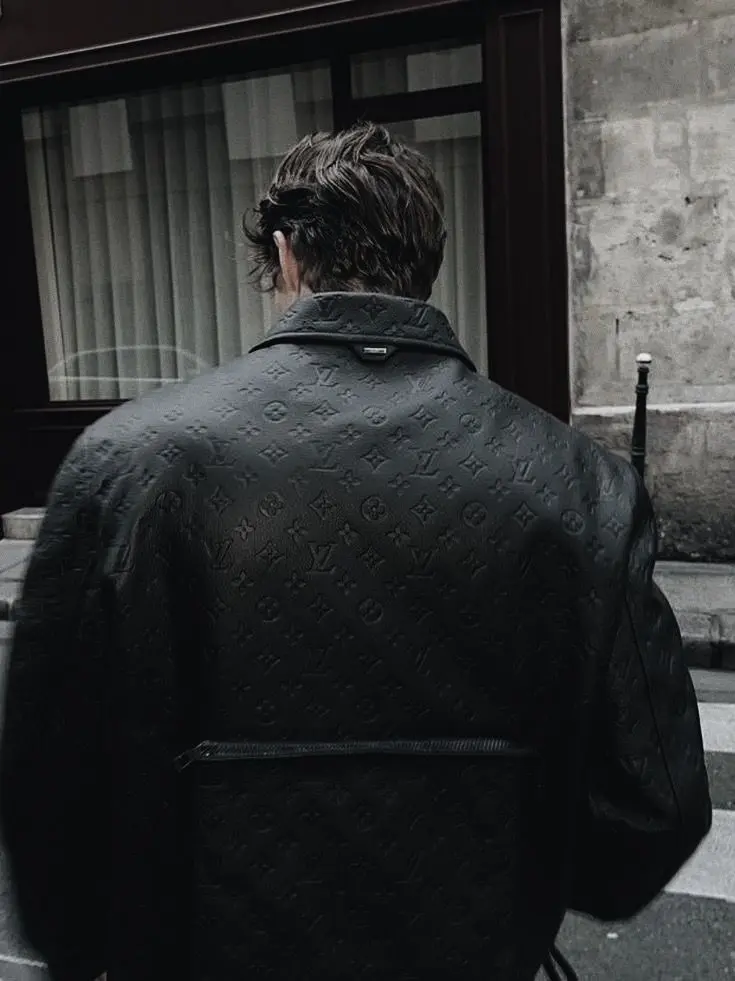 hollandgrey의 rich bad boy falls in love with the dancer