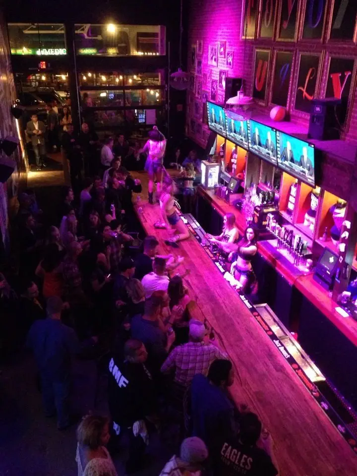 LovelyDiary3804의 Coyote Bar