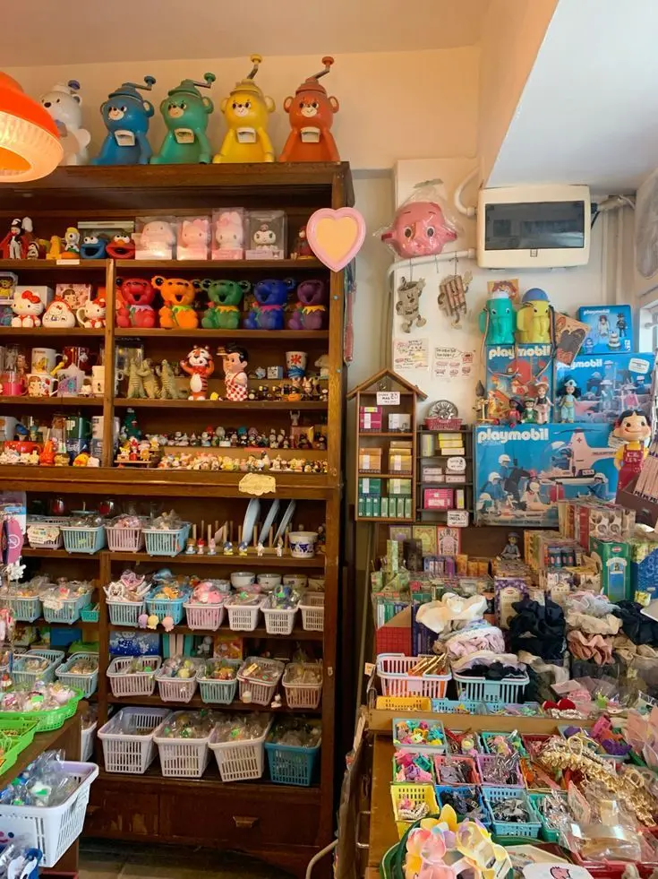 WaryWolf2471의 소품샵&카페&스쿱마켓