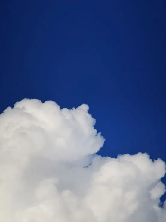 Lilith.의 푸른 하늘과 깊은 바다의 경계에서.