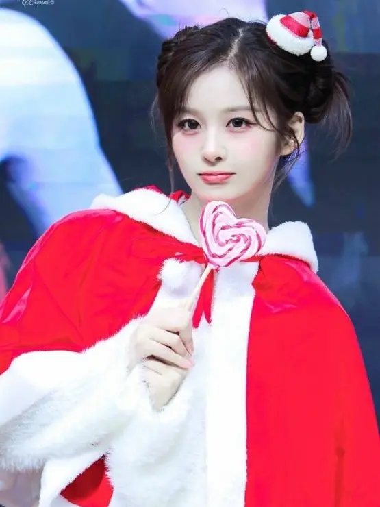 MaroonRaw3818의 설윤아