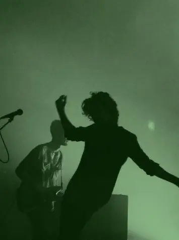 ColdTrump8726의 귀를 찢는 디스토션 소리는 늘