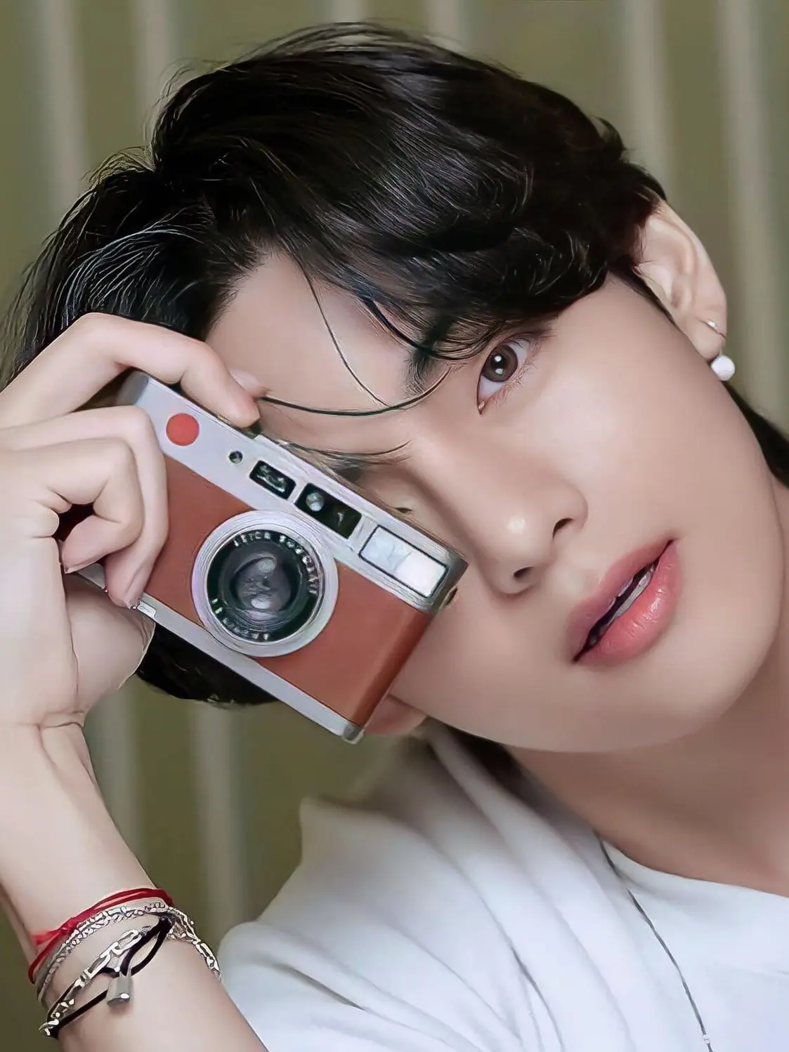 TautPage3379의 Polaroids of Us