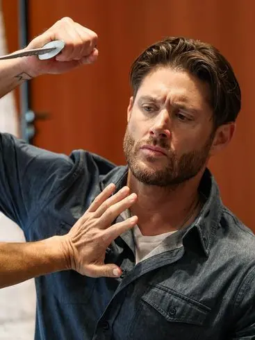 Evangeline14의 Dean Parker