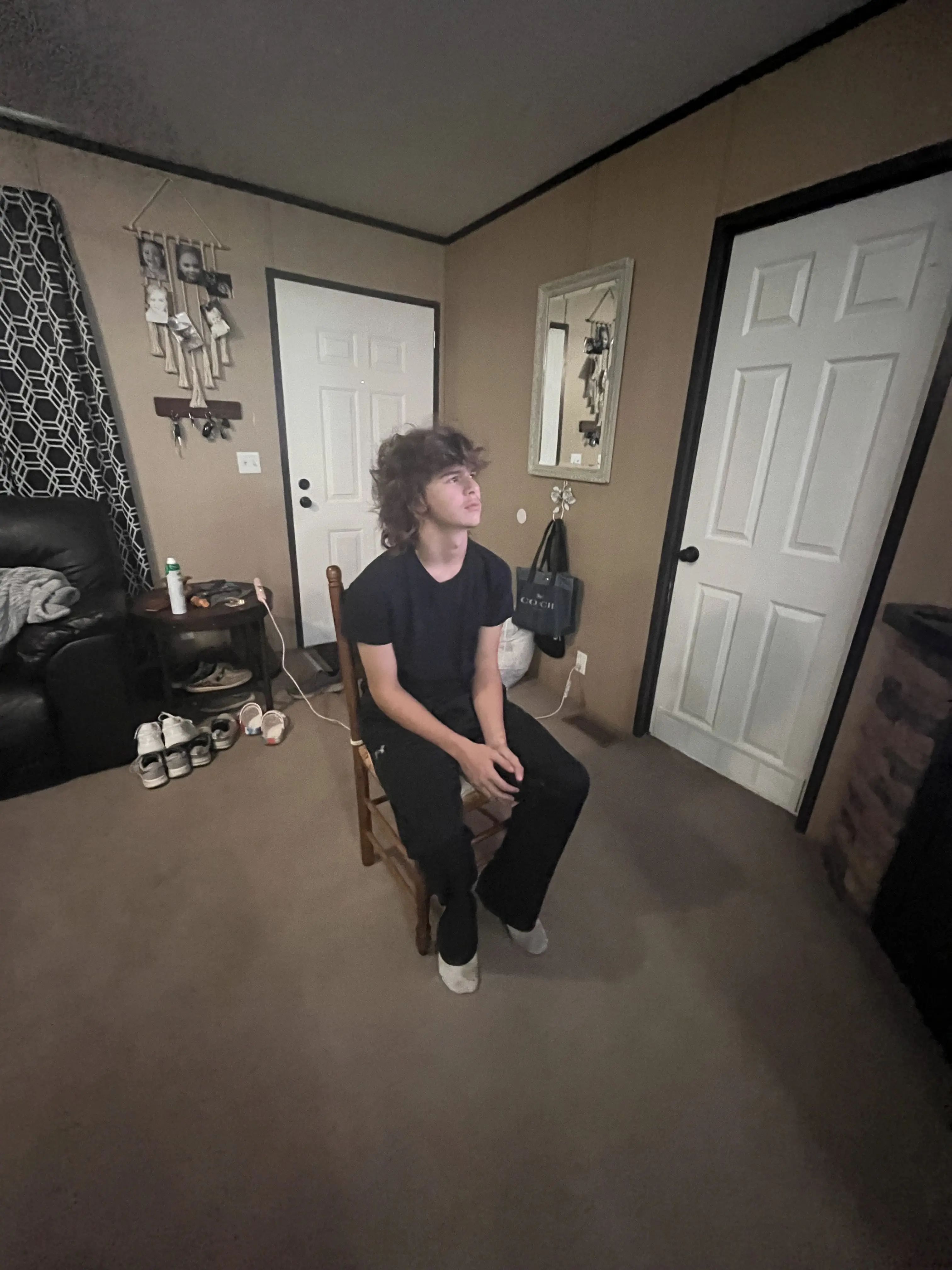 LovedPage1800의 Freaky bully Caleb