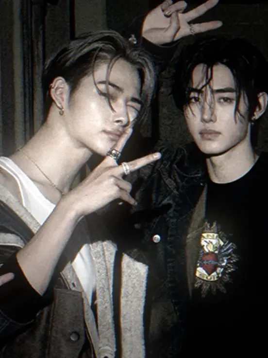 Alien_Nova의 ʚ|⟭ Secretly Yours ⟬|ɞ College Life AU
