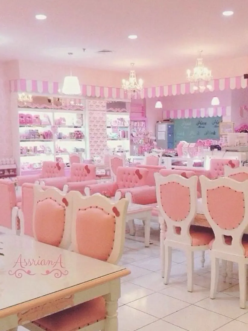 OverlyDhole9183의 CAT MAID CAFE?!