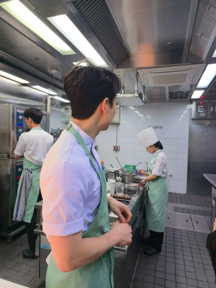 BossyScale6048의 아저씨 손종원 덕질하기