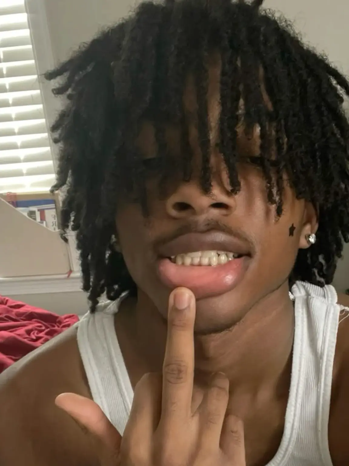 LeftPlane3411의 Highschool Fineshyt