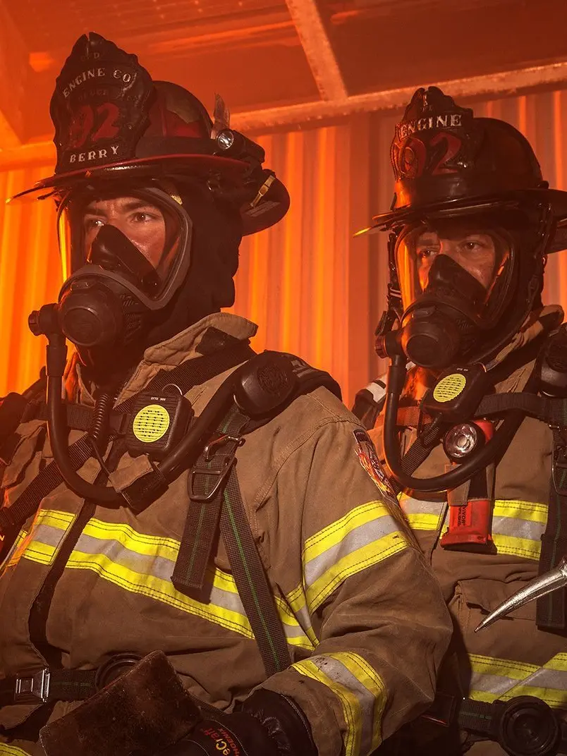 WindyBlock7457의 Two firefighters