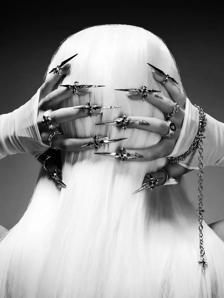 EthnicClam8940의 🔪Backstabbing Lier.🔪