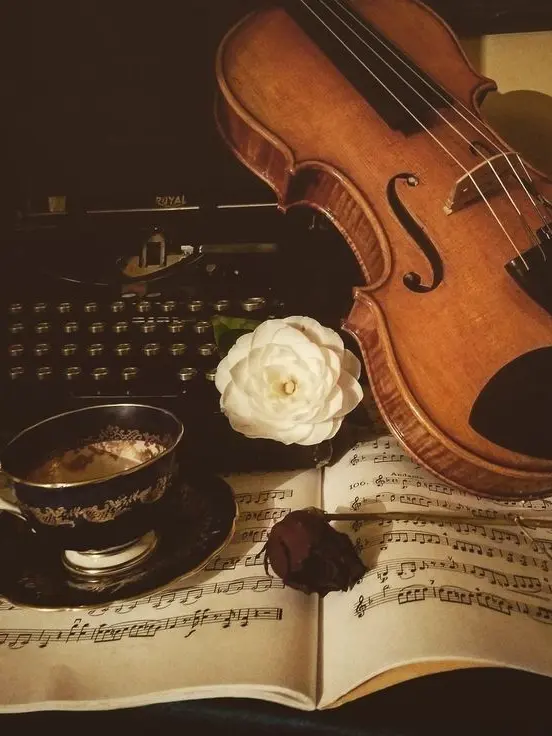 Ux_cu의 작은 바이올린의 연주를 들어줘