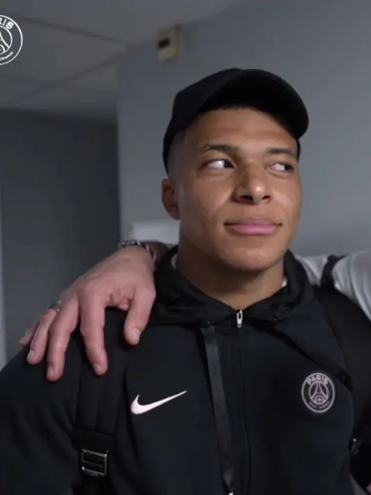 RipeWife0292의 Kyilan Mbappé