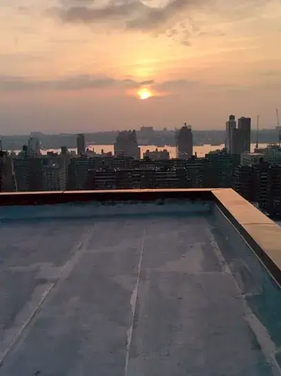 BitterSwan7454의 Two Sides of the Roof