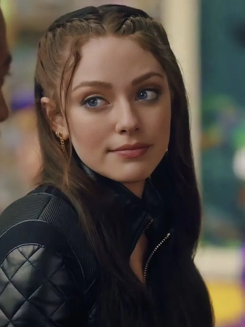 Sage360의 Hope Mikaelson
