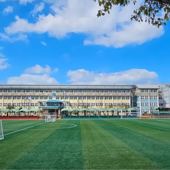 BarrenBrain0999의 중학교 생활 RPG