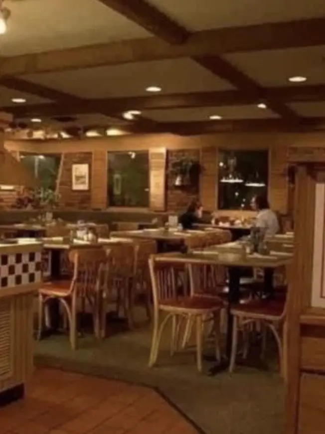 DullBroom3762의 The Pizza Hut Boy