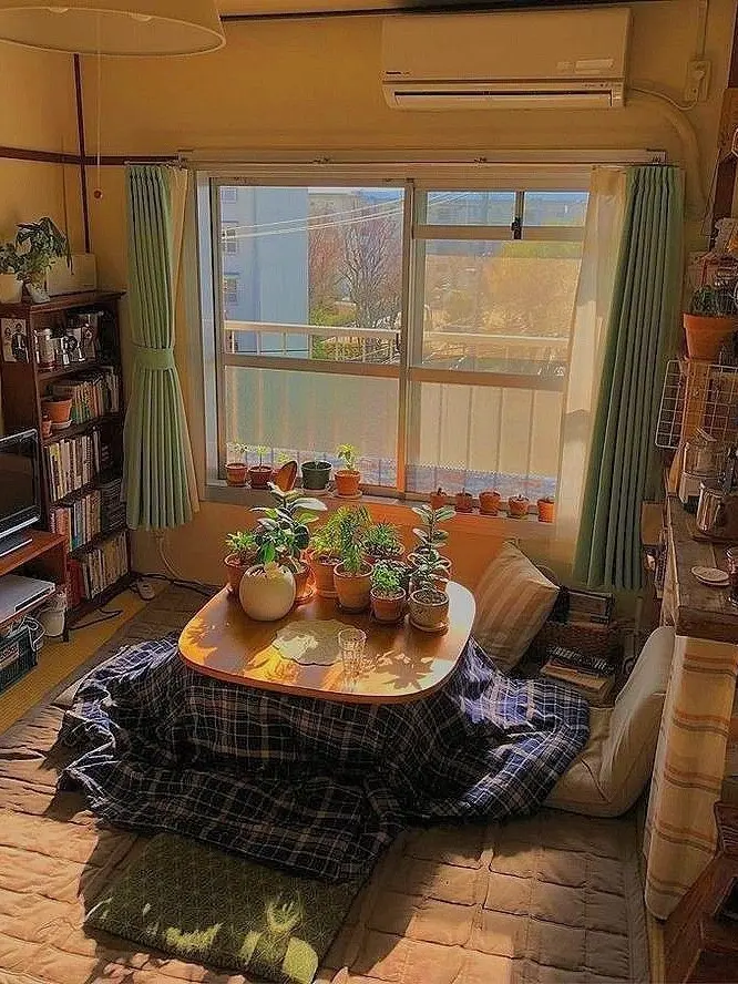 kyuukyuusha-119의 Winter Room