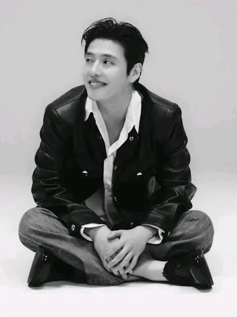 llinawaw의 Kang Ha Neul.