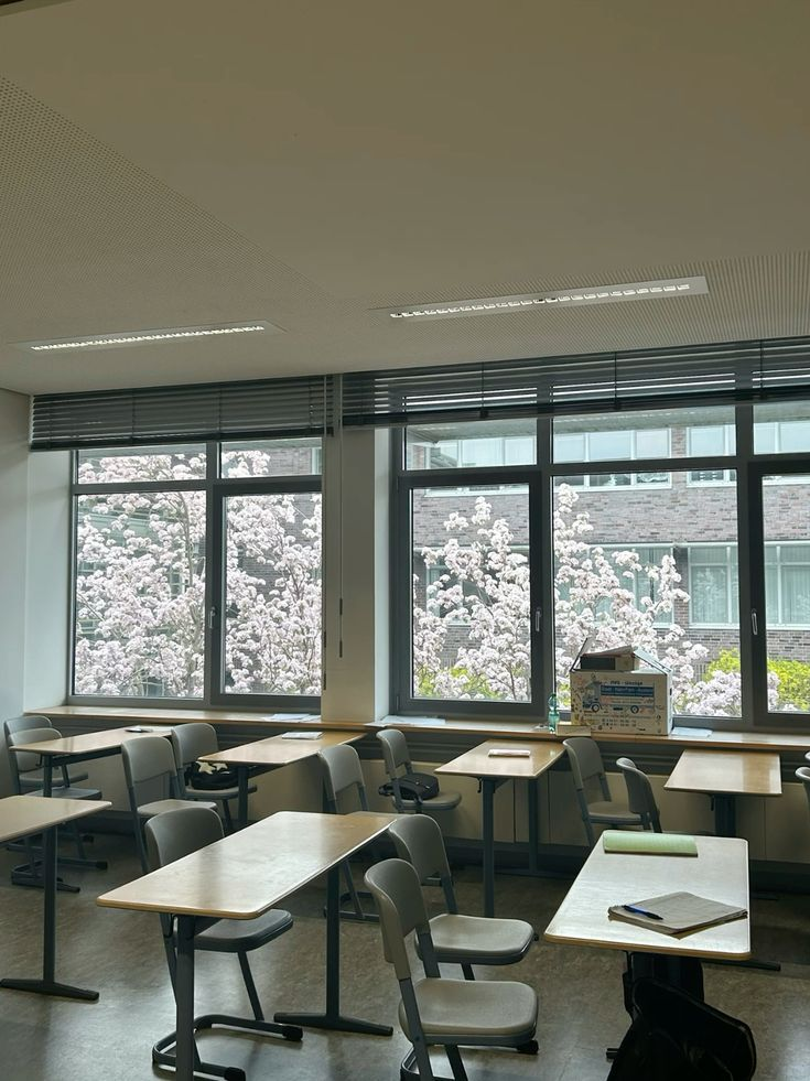 숨기고 있을 뿐 대표 이미지
