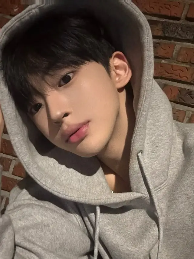 SilentClip9672의 커플 남녀무리