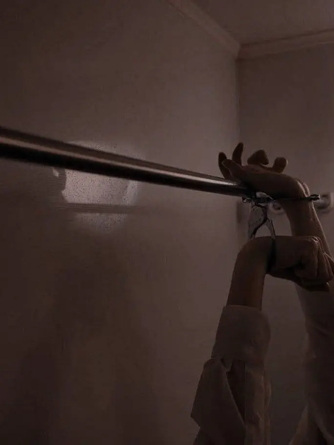 Lifeishacked의 Your Kidnapped Wife