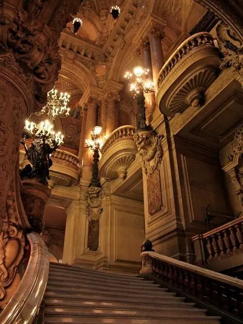 EvenSnack5914의 月の下の舞踏会…🌙